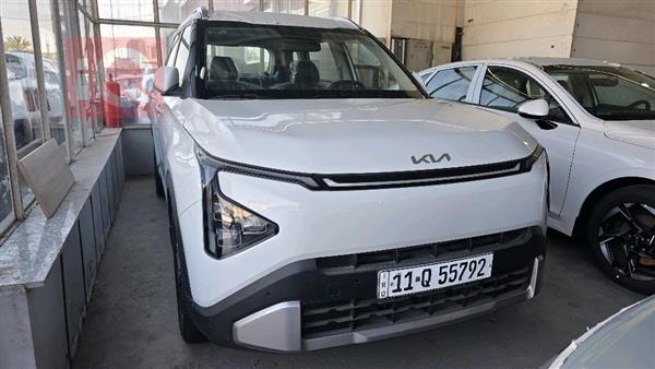 كيا كارينز 2025 للبيع في العراق -  بغداد